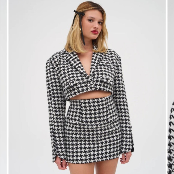 FOR LOVE & LEMONS BONNIE CROPPED BLAZER - Picture 3 of 10